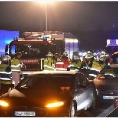 AGAINST ALL ODDS: MAN SACRIFICES HIS TESLA TO SAVE A LIFE ON THE AUTOBAHN