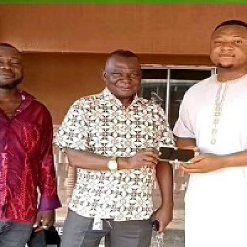 BENUE LINKS DRIVERS DISPLAY HONESTY, RETURN LOST PHONES TO OWNERS.