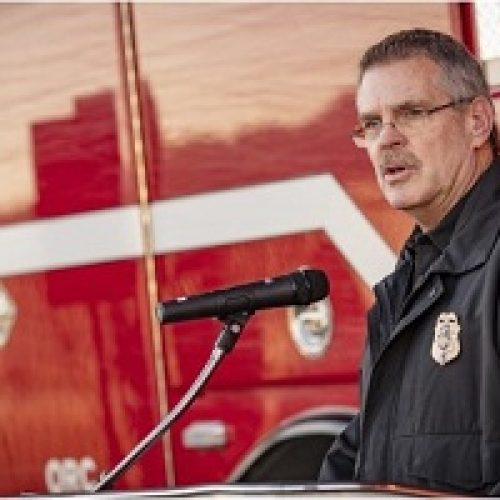 A FIRE CHIEF’S UNCONVENTIONAL RESCUE WITH MILK AND BEER