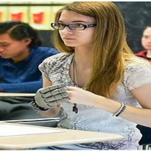 EMPOWERED BY COMPASSION: HOW A TEACHER’S INGENIOUS PROSTHETIC HAND CHANGED A STUDENT’S LIFE